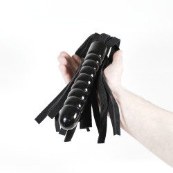 Čierne kožené dutky s dildo rukoväťou