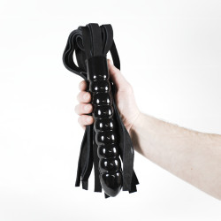 Čierne kožené dutky s dildo rukoväťou