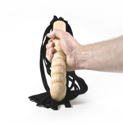 Kožené důtky s přírodní dildo rukojetí