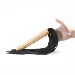 Kožené důtky s přírodní dildo rukojetí